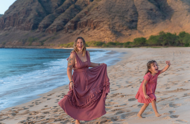 Creating Lasting Memories: Oahu Family Photographers post thumbnail image